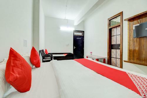 Oyo 68974 Hotel Pratap Plaza