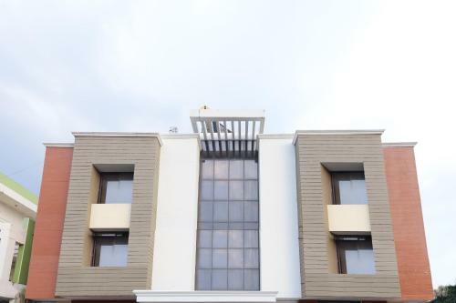Oyo 47603 Hotel Sandalwood Vibes
