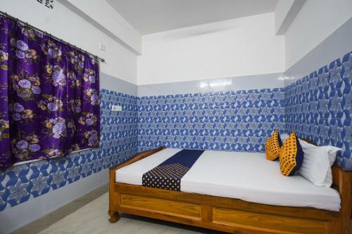 Oyo 74837 Hotel Veer