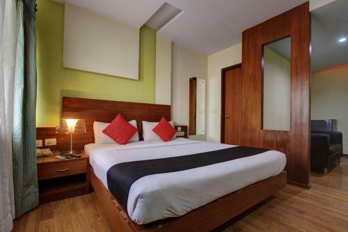 Hotel Capital O 80342 New Rk Palace
