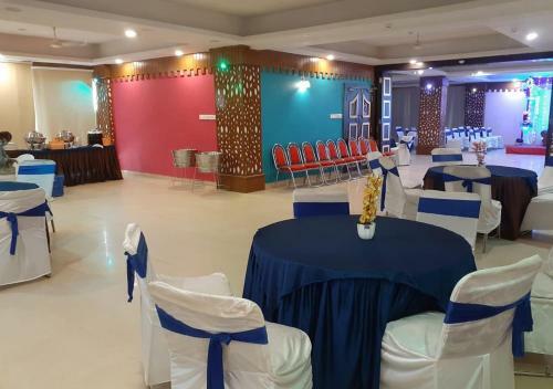 Lal Qila Hotel