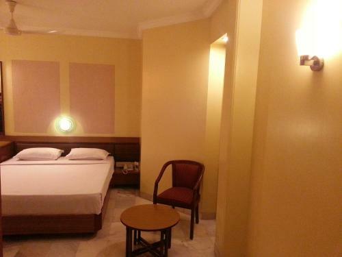 Hotel Ashray International, Sion