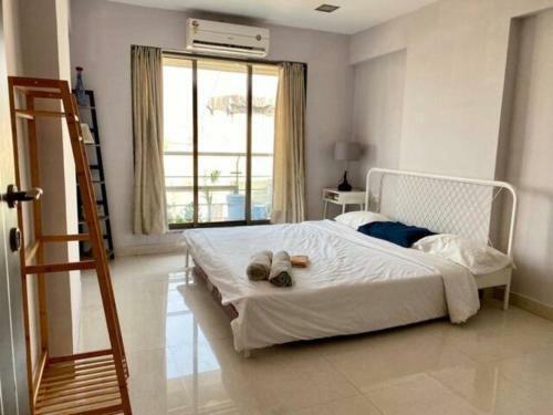Apartamento Connekthomes - Service Flat Near Lilavati