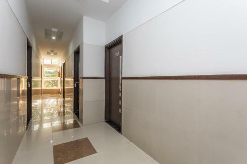 Hotel Oyo 64827 Marve Residency