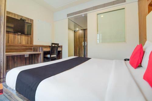 Capital O 71678 Hotel Sea Woods