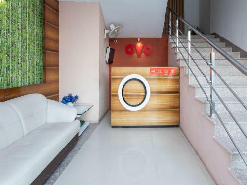 Oyo Flagship 76944 Hotel Phoenix