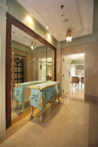 Theory9 Premium Service Apartments Bandra