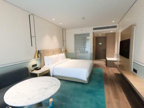 Hotel Radisson Blu Mumbai International Airport