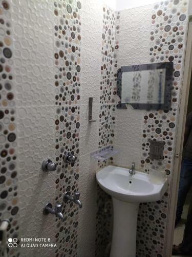 Hotel Shanvi Guest House