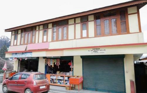Hotel Tashi Den