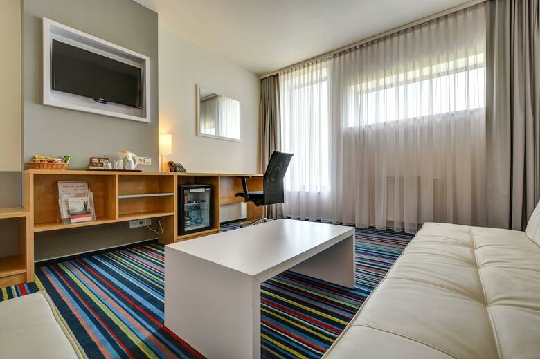 Hotel Holiday Inn Prague Airport