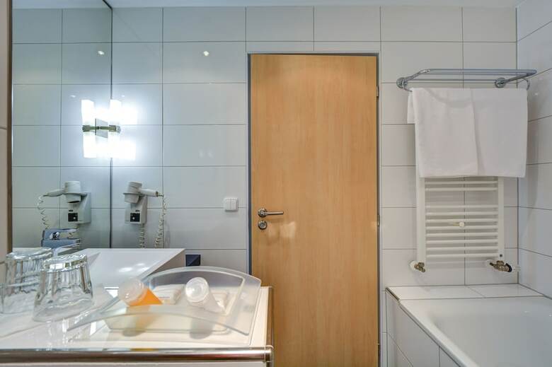 Hotel Holiday Inn Prague Airport