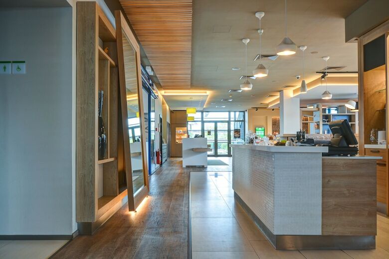 Hotel Holiday Inn Prague Airport