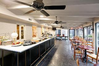 Maison St. Charles Hotel And Suites