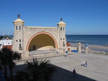 Holiday Inn Hotel & Suites Daytona Beach