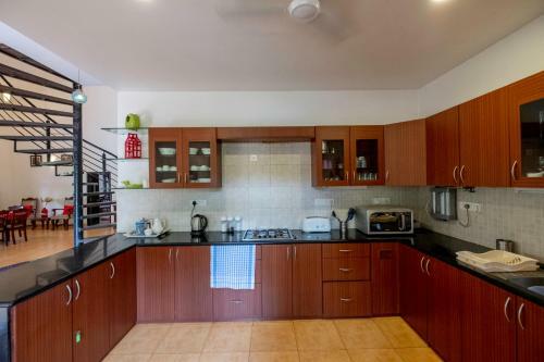 Casa Estrela 4 Bhk Villa Close To Candolim Beach