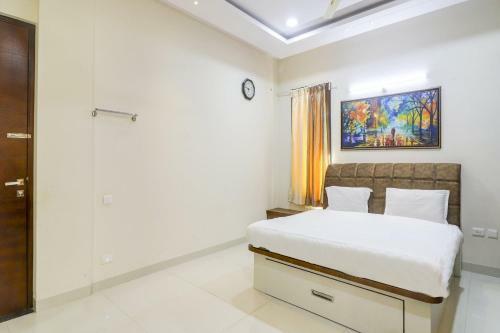Hostal Oyo Home 80188 Yellow Elephant 2bhk Baga Beach