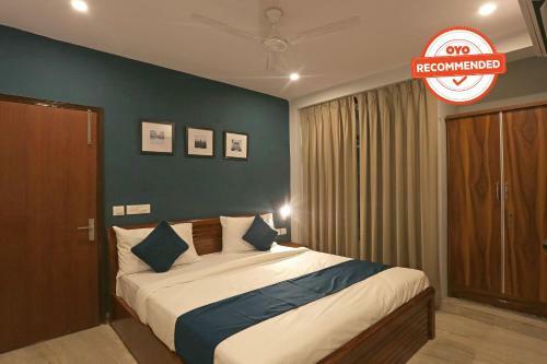 Hotel Silverkey Executive Stays 36846 Opposite Phase 3 Metro Station