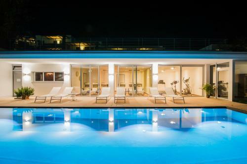Aparthotel Hidalgo Suites