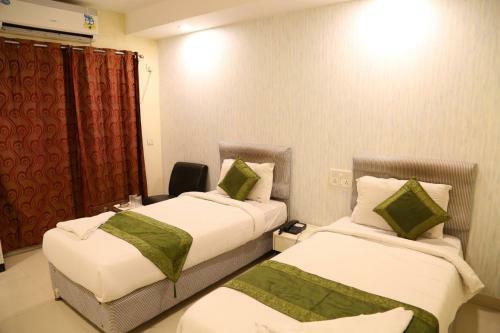 Hotel Sri Mayuri