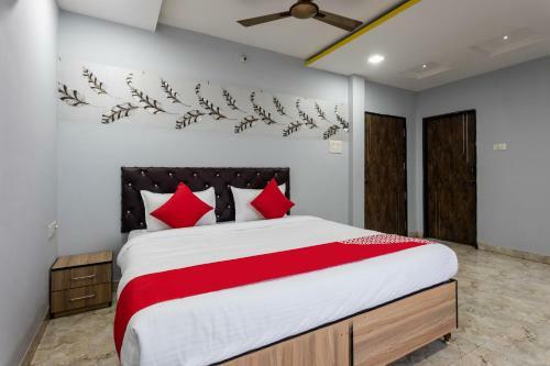Oyo 48328 Hotel Happy Stay