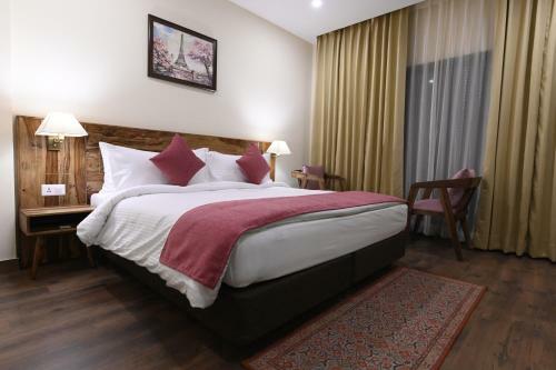 Hotel Amritara The Chateau