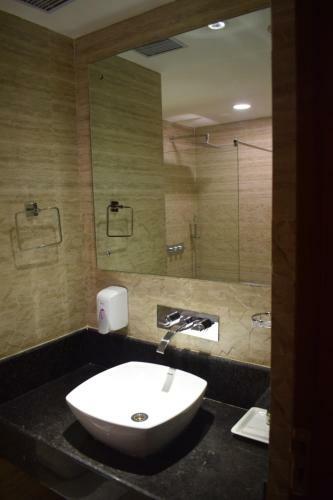 Hotel Cardinal Ambica