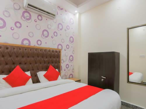 Oyo 75705 Hotel Ars Inn