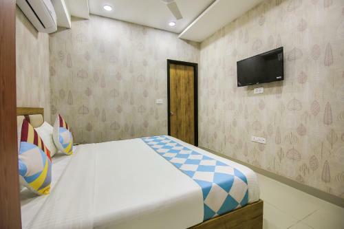 Hotel Oyo Flagship 76399 Rajouri Garden