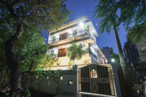 Hotel Oyo 62702 Golden Home Stay