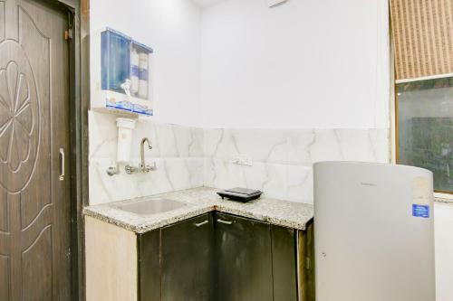 Hostal Oyo Home 65301 Livin Home Stay