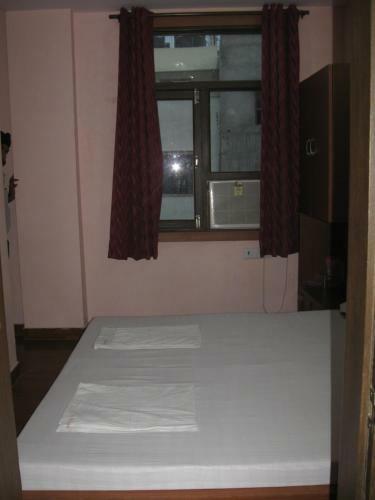 Hotel S B Guest House
