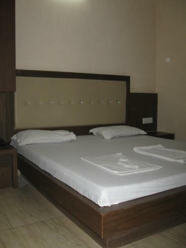 Hotel S B Guest House