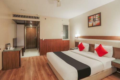 Hotel Capital O 75127 The Grand Jaycee