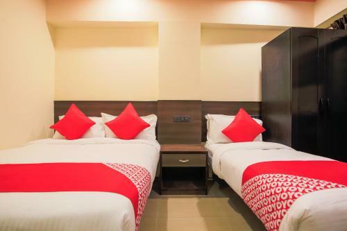 Oyo Flagship 76609 Shiv Hotel Sector 33 Begampur