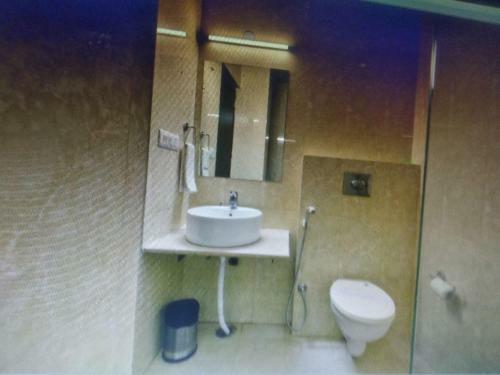Hotel Delhi Empire Dx