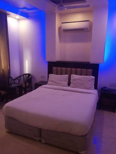 Hotel Delhi Empire Dx