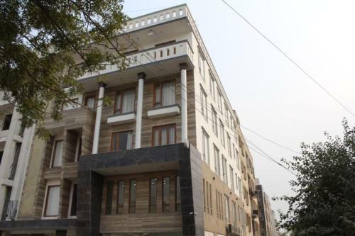Hotel Zen Suites - A Unit Of Crown Imperial ,delhi