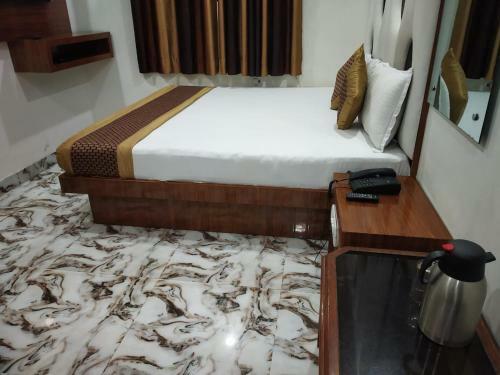 Adb Hotel Crystal Deluxe,delhi