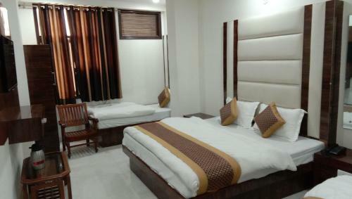 Adb Hotel Crystal Deluxe,delhi