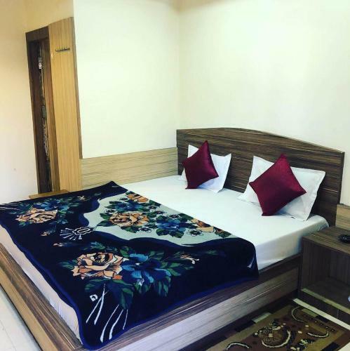 Vamoose Hotel Satpura