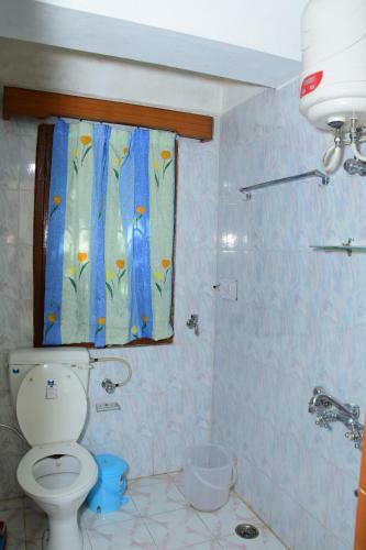 Hotel Holiday Home, Palampur