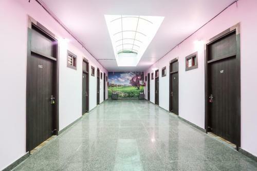 Oyo 72788 Hotel Jewels
