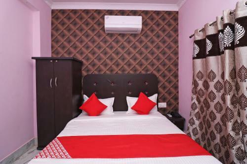 Oyo 33471 Hotel Magadh Empire