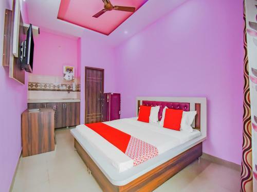 Oyo 77497hotel White House