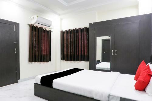 Capital O 78105 Hotel Figtree Premier