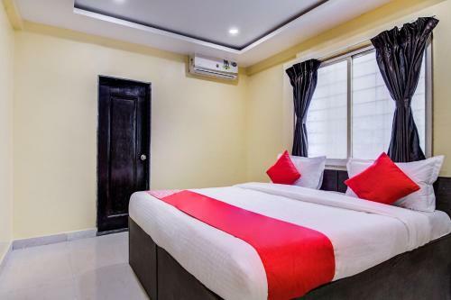 Hotel Oyo 27822 Amrut Executive