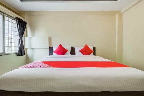 Hotel Oyo 27822 Amrut Executive