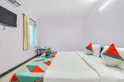 Hotel Fabexpress Ss Luxury Apartment