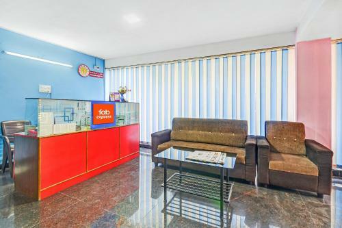 Hotel Fabexpress Ss Luxury Apartment
